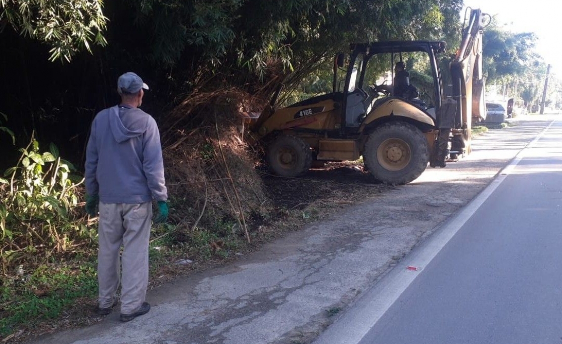 Prefeitura de Morretes Avança Com Ações de Limpeza Urbana Em Diversos Pontos da Ci...