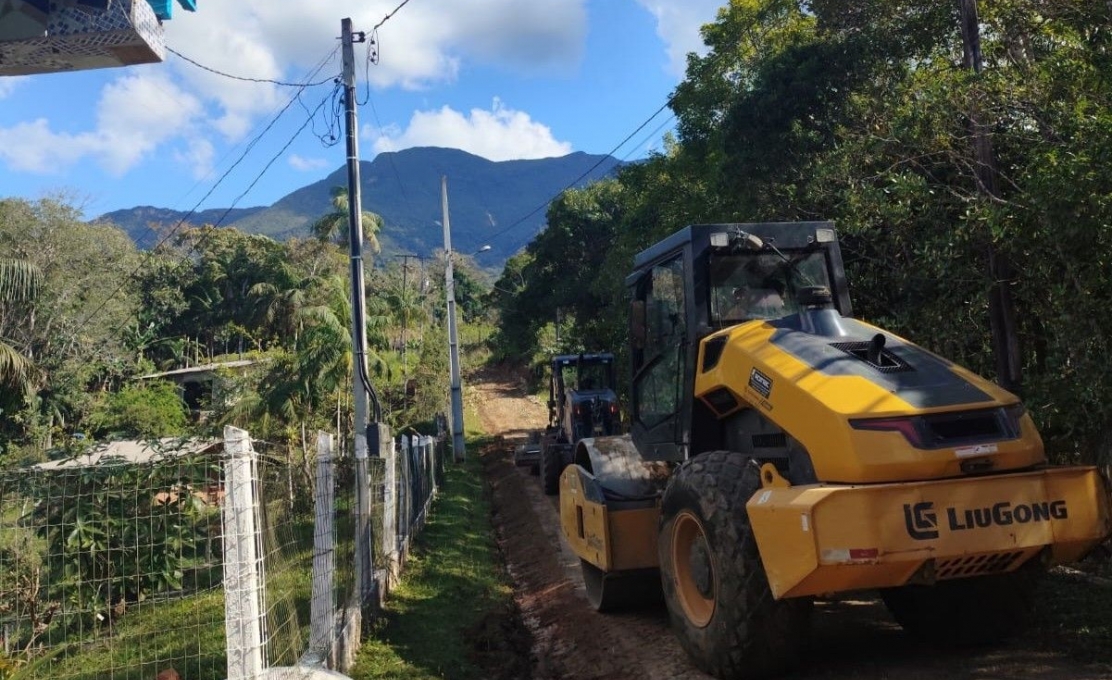 Secretaria de Infraestrutura E Obras Públicas Realiza Manutenção Nas Estradas da O...