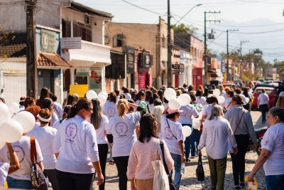 Caminhada do Meio-Dia mobiliza Morretes pelo fim da violência contra as mulheres
