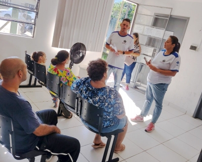 Secretaria de Saúde realiza palestra sobre Fibromialgia, Alzheimer e Parkinson na UBS Sambaqui