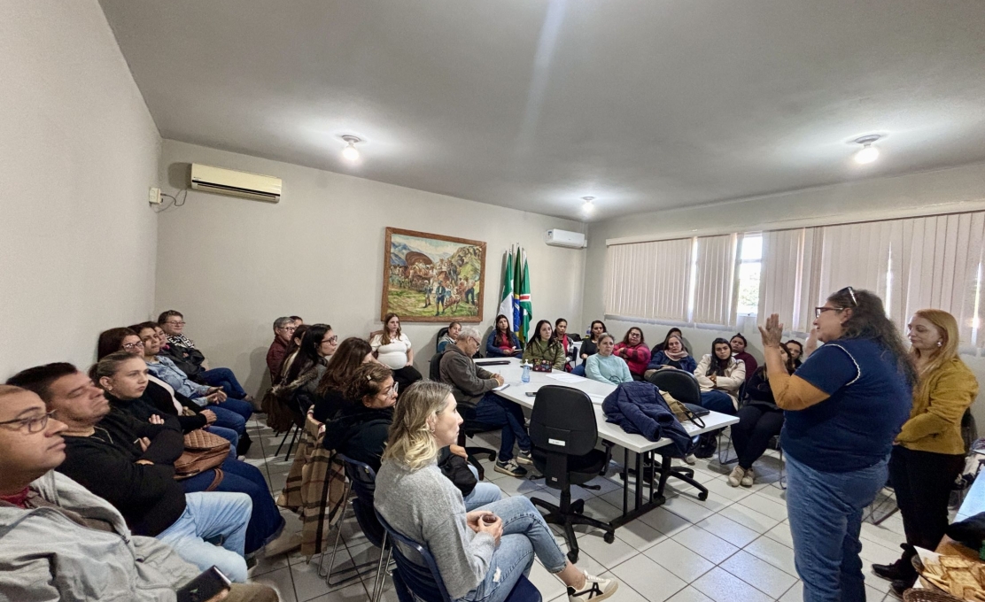 Formação fortalece práticas da Educação Especial na rede municipal de Morretes