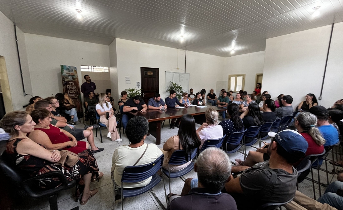 Reunião Com Feirantes Define Preparativos Para A 39ª Festa Feira Agrícola E Artesa...