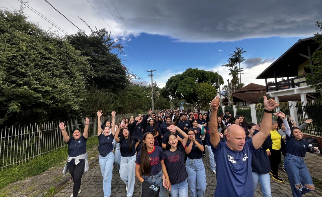Morretes Mobiliza Quase 600 Pessoas Em Caminhada Pelo Dia do Desafio