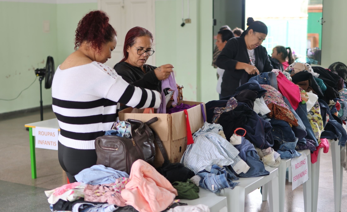Segunda edição do Aquece Morretes atende mais de 100 pessoas com roupas, alimentos e itens de proteção contra o frio