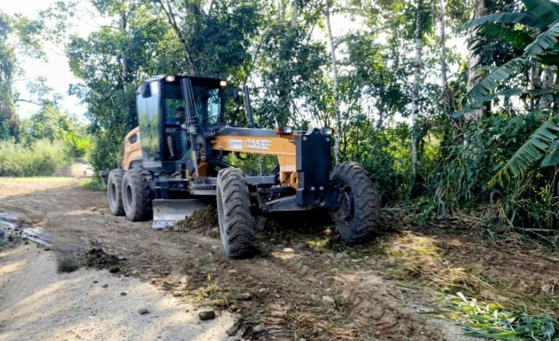 Estrada da Fortaleza Recebe Serviços de Patrolamento E Melhorias Na Trafegabilidade