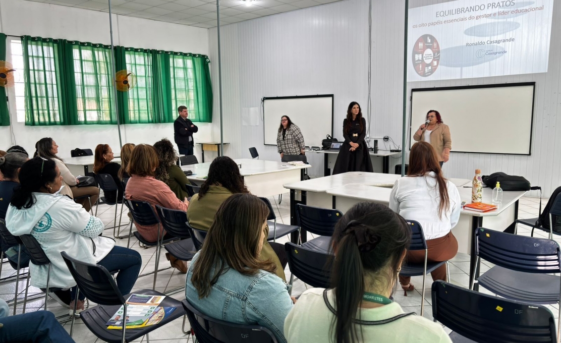 Morretes promove capacitação em gestão e desenvolvimento socioemocional na educaç...