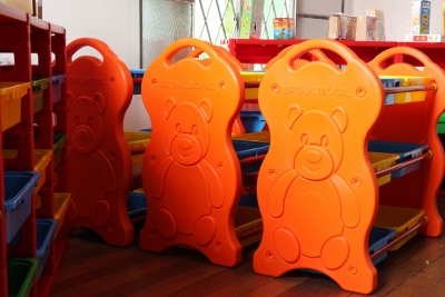 Secretaria de Educação realiza entrega de brinquedos pedagógicos na Escola Municipal Dr. Luiz Fernando de Freitas e im