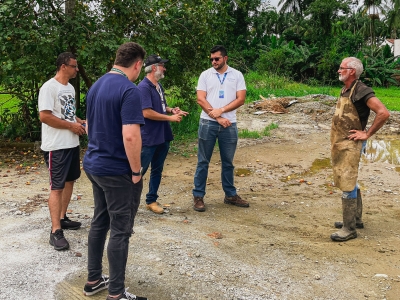 Prefeitura de Morretes realiza reunião com empresa responsável por obras de esgoto para correção de falhas